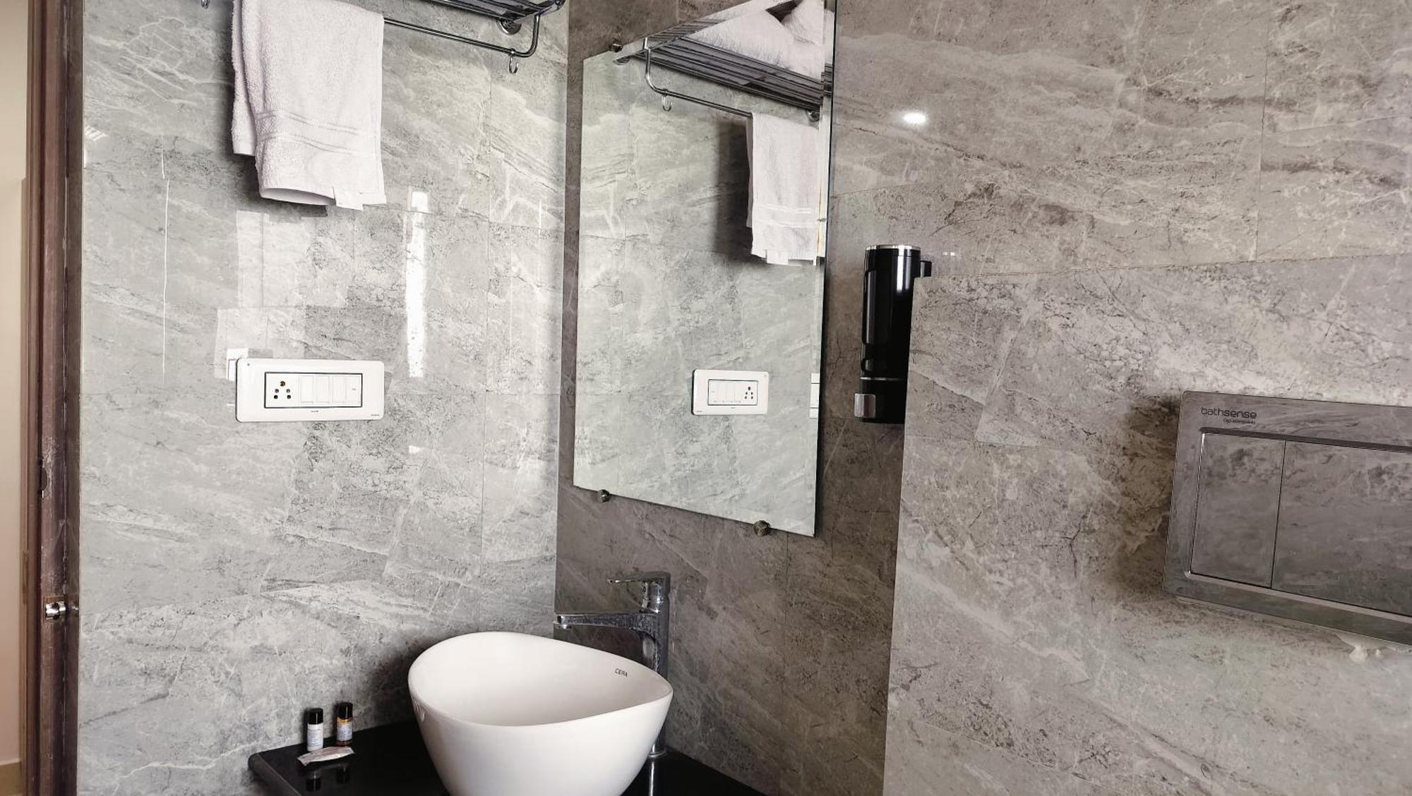 Hotel Binwa View Baijnāth Zewnętrze zdjęcie
